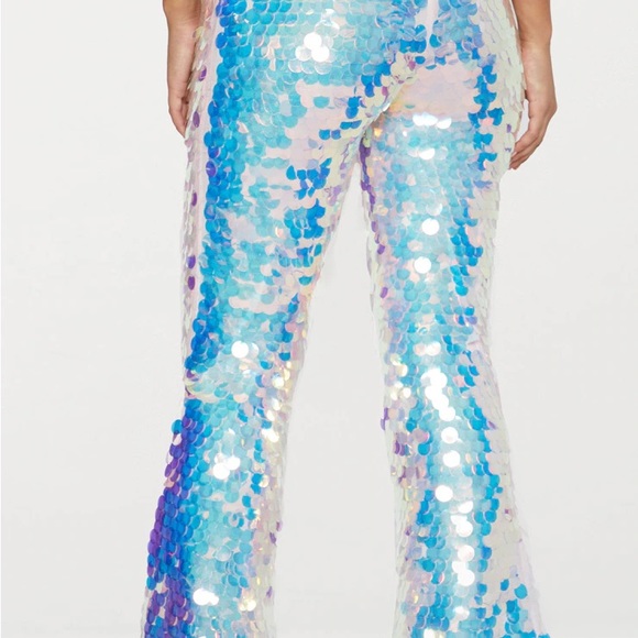 PrettyLittleThing white, iridescent sequin flare pants and bra top - Picture 5 of 12